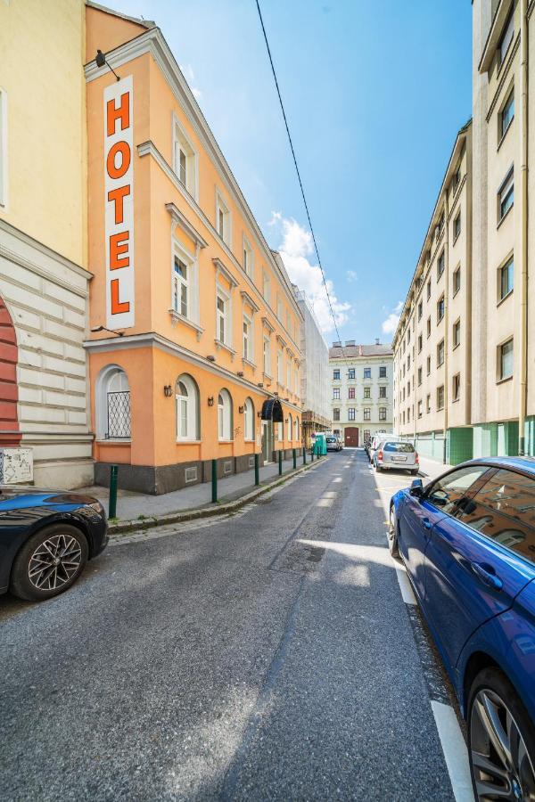 Hotel Self-check-in Adlon Wien